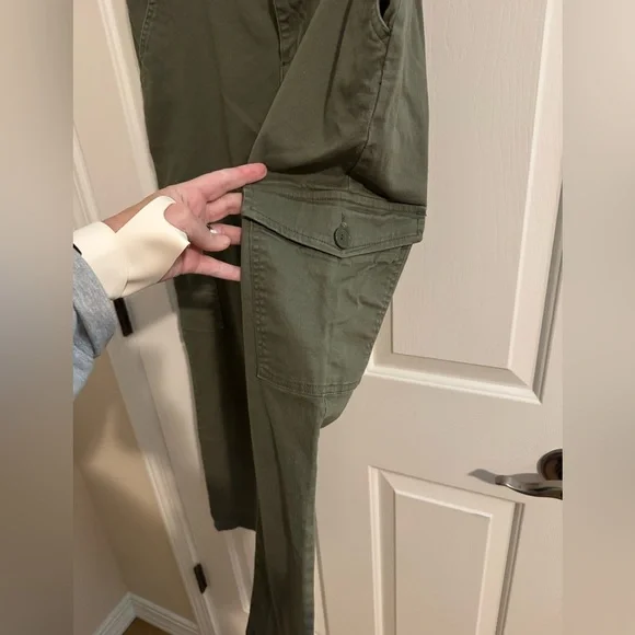 1822 Denim Straight Leg Cargo Pants Military Green Kasey 14 - Picture 5 of 11
